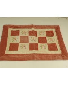 COLLECTABLE SETLER BEAR BLANKET THROW 43 X 30CM ROSE NEW