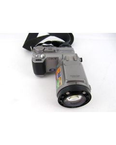 SONY DSC-F707 DIGITAL CAMERA 5.0 MP CYBERSHOT CARL ZEISS LENS 10X DIGITAL ZOOM